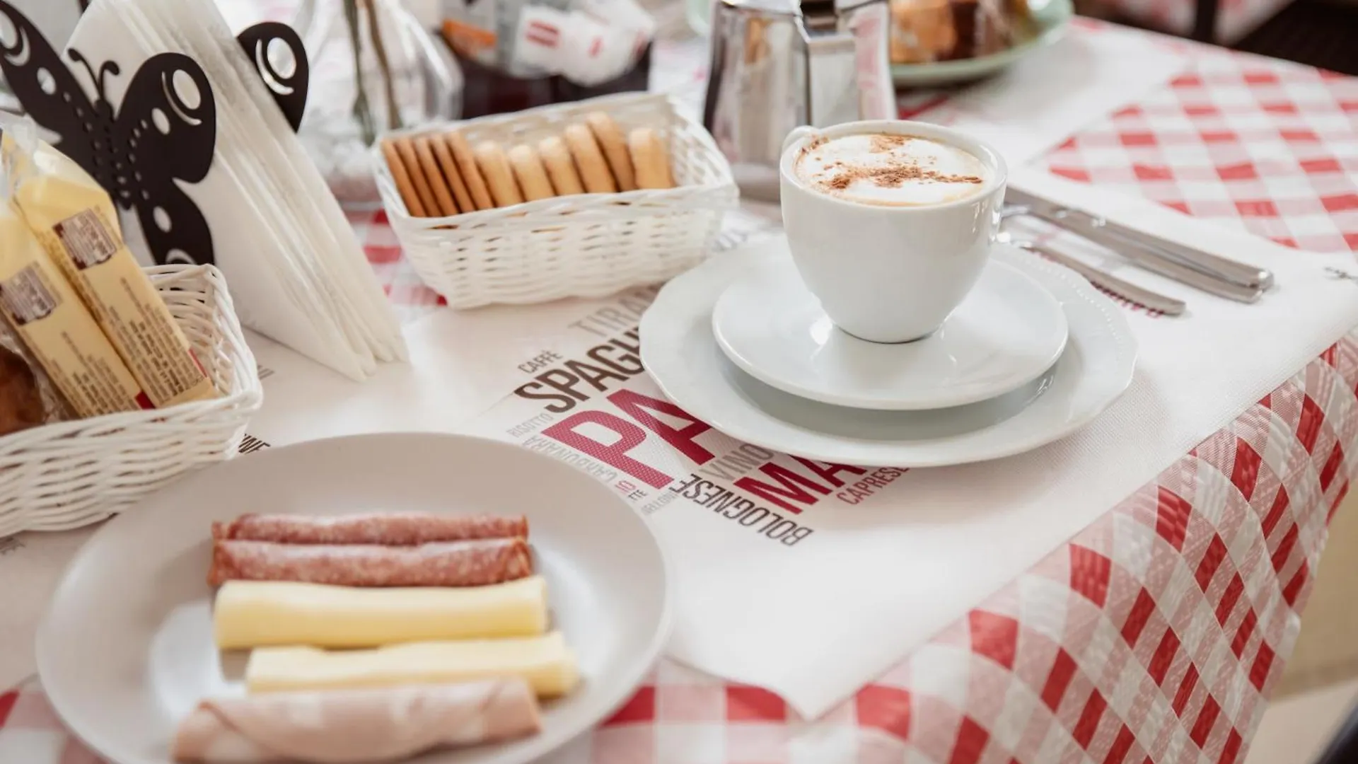 B&B Toscana Pisa Bed & Breakfast